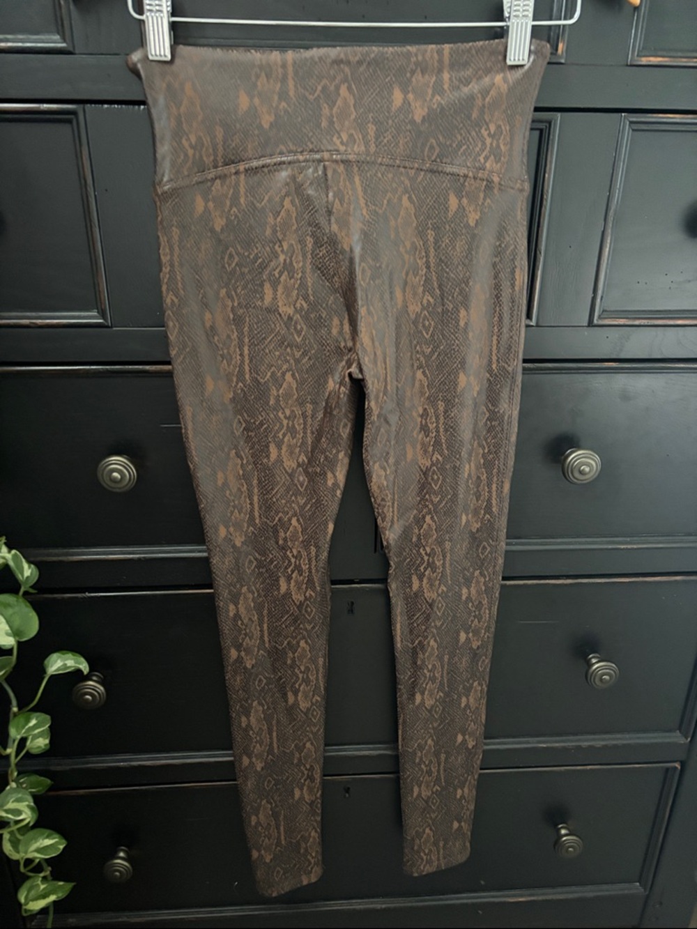 SPANX size M Faux Leather Brown Snakeskin Print Leggings with Stretch